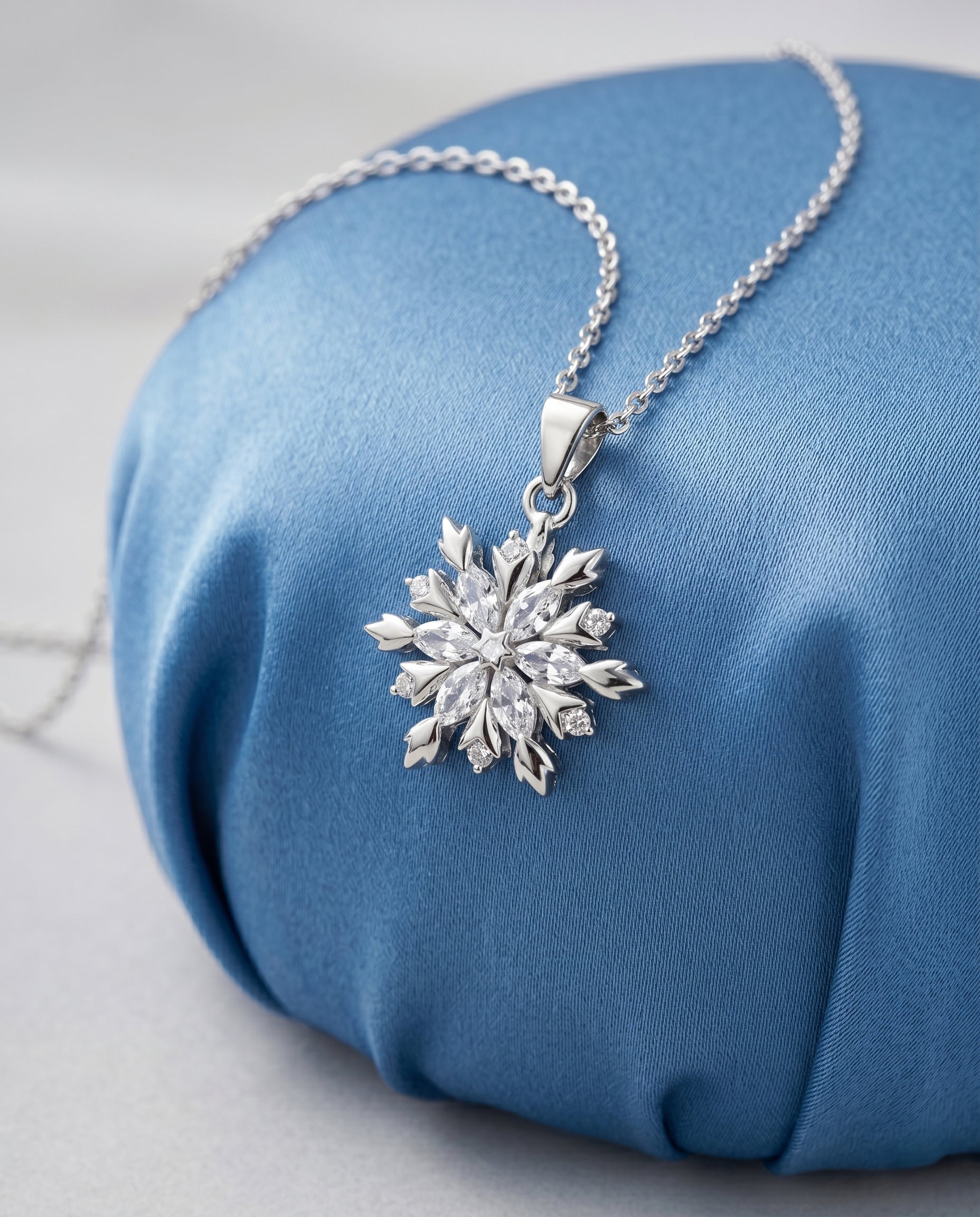 Gümüş Kar Tanesi Keskin